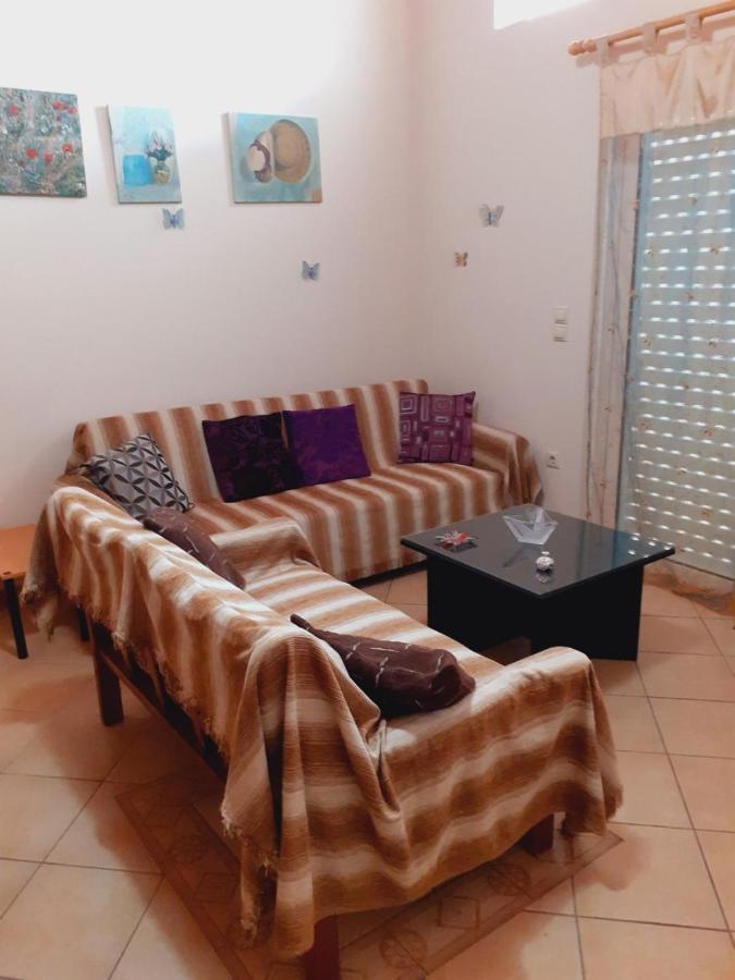 Tzil Home Kyparissia Exterior foto